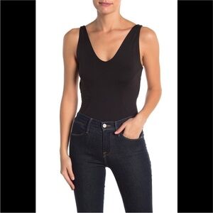 SALE 🛍️ Good American Colorblock bodysuit